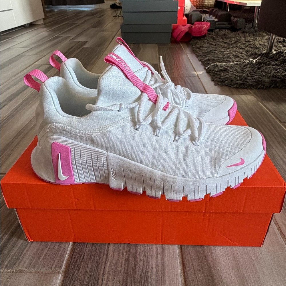Women’s Nine Free Metcon 6 Training Shoes - White Pink FJ7126 109 - Picture 2 of 8